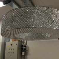 Lampadario in cristal ( materiale plastico)