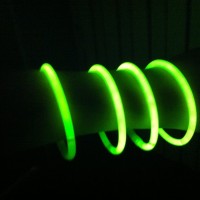 Bracciale fluorescente